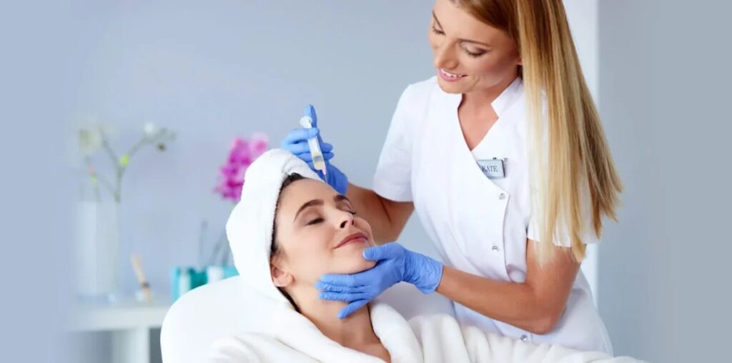 Neurotoxin Treatment – How Old Should You Be to Start Getting Neurotoxin?
